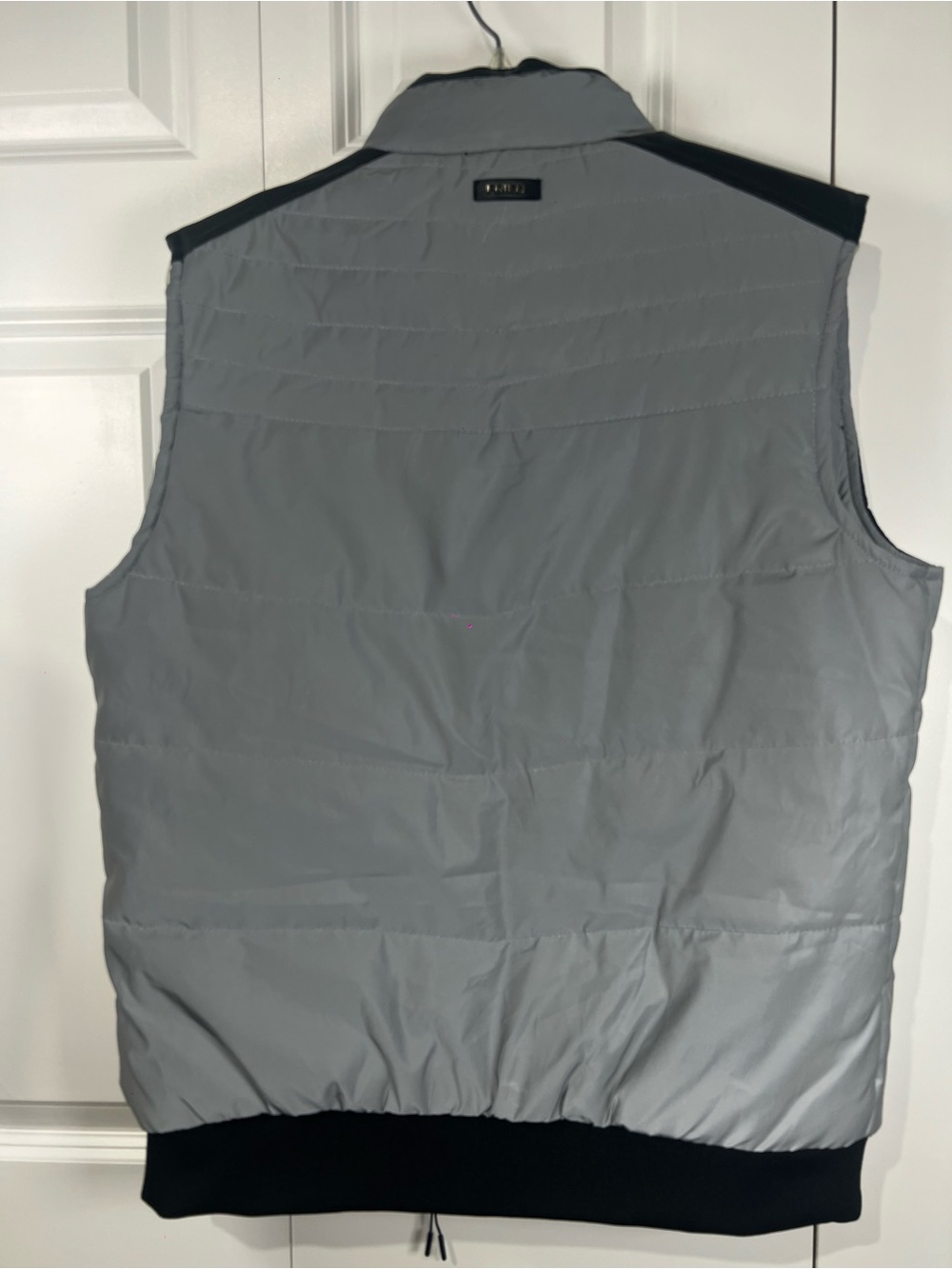 Men's Reflective Quilted Vest in Gray with Black Trim - Picture 4 of 4
